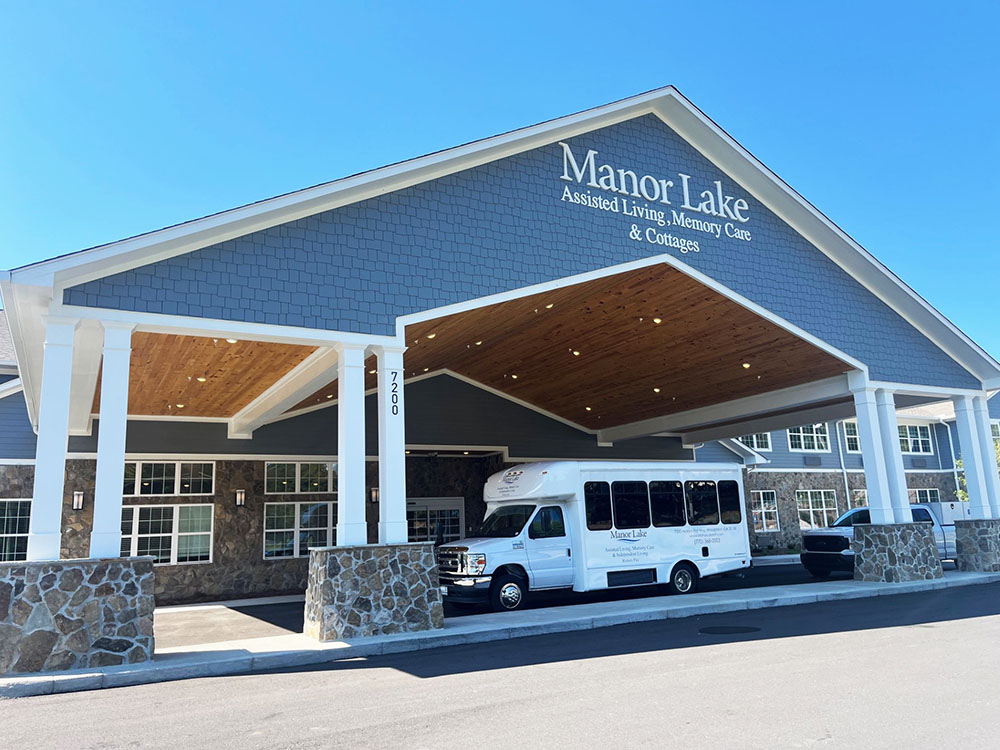 Manor Lake Hickory Flat - Assisted Living, Memory Care and Independent Living in Woodstock GA